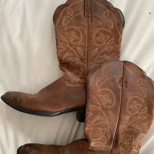 Ariat Cowboys boots